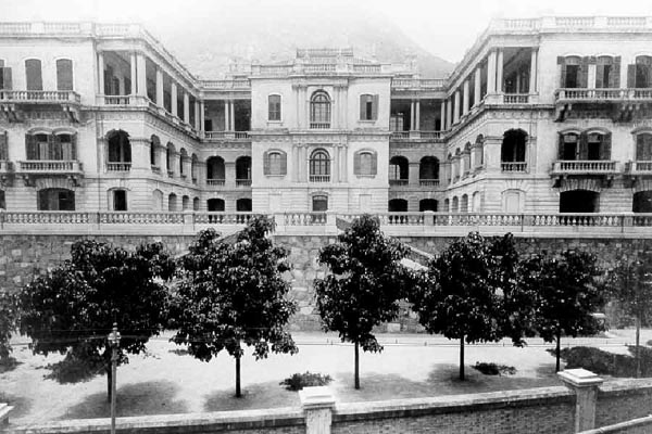Queen's College black and white photo, Hong Kong