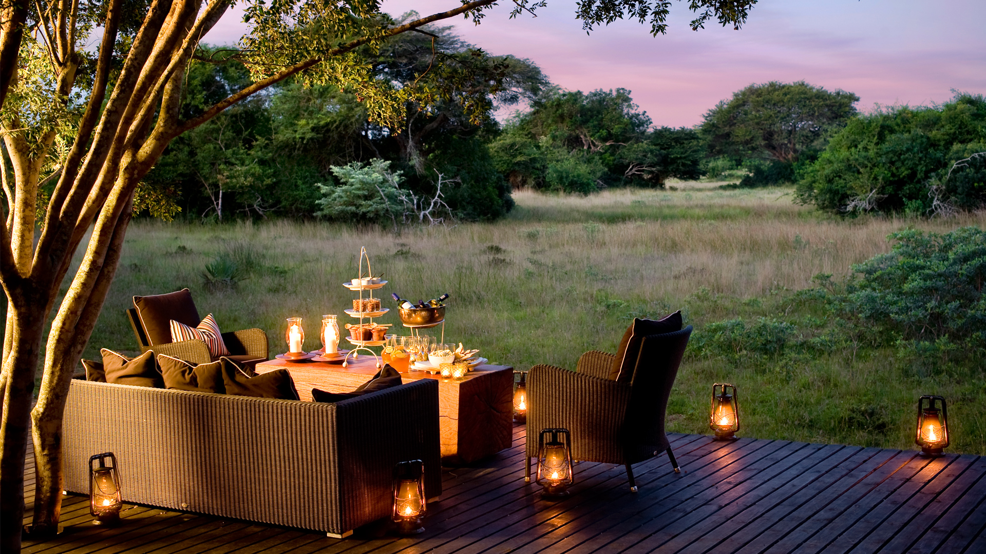 twilight, outdoor table and chairs, candles